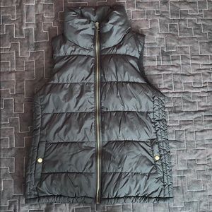 Old Navy Women’s Puffer Vest